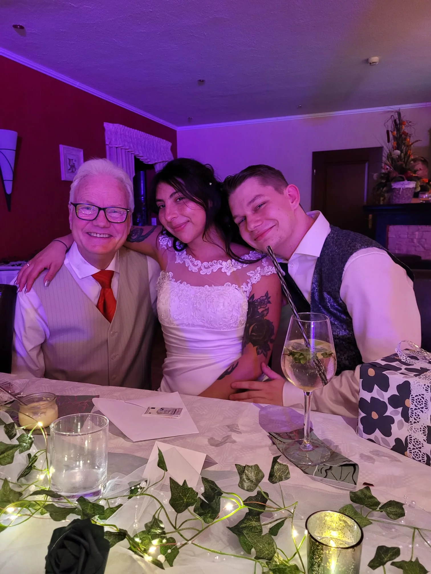 Persönlicher Moment bei einer Hochzeitsfeier